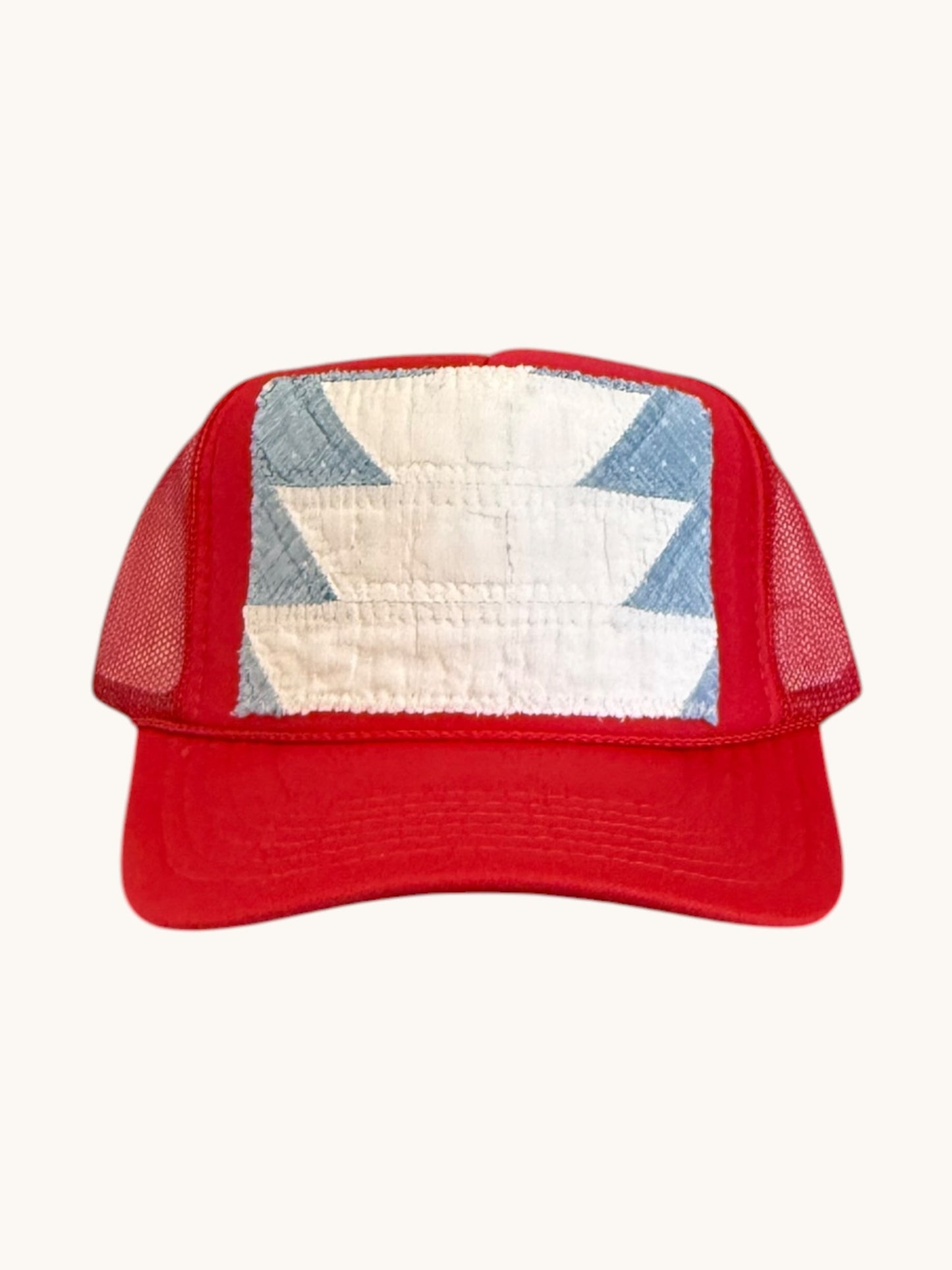TEXTILE TRUCKER - RED