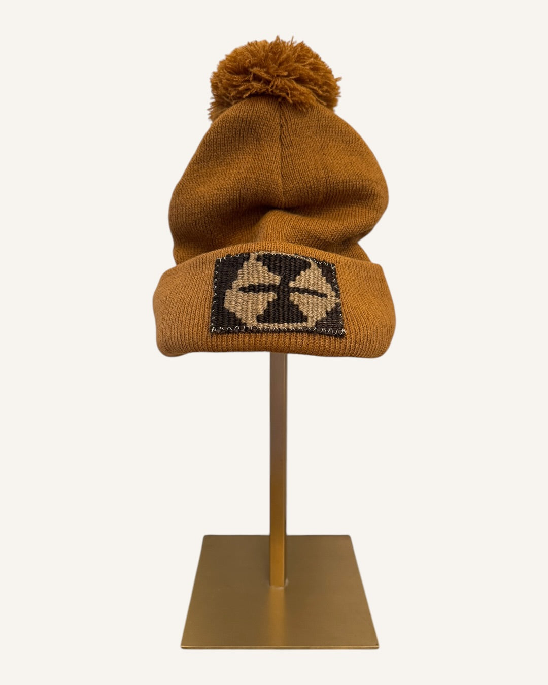 TAN BEANIE W/ POM POM