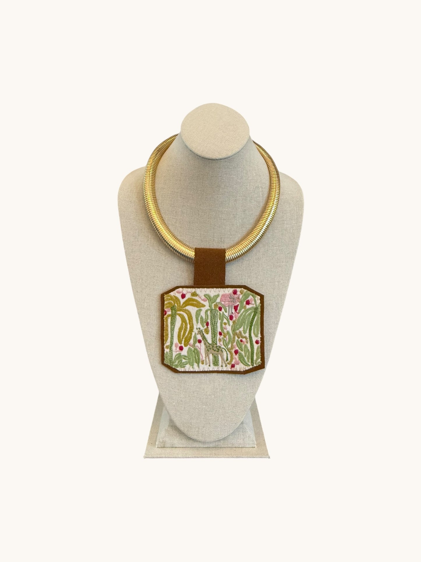 TEXTILE PENDANT - GOLD SNAKE CHAIN