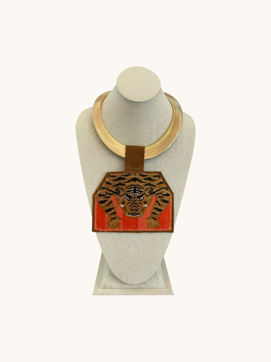 TEXTILE PENDANT - GOLD SNAKE CHAIN