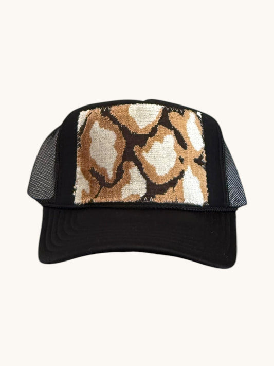 TEXTILE TRUCKER - BLACK