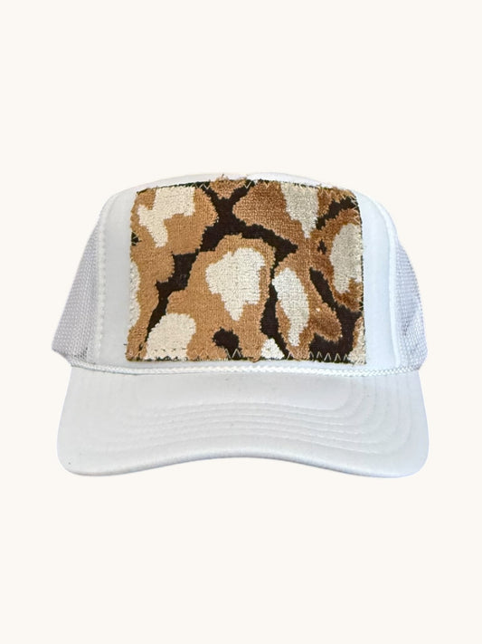 TEXTILE TRUCKER - WHITE