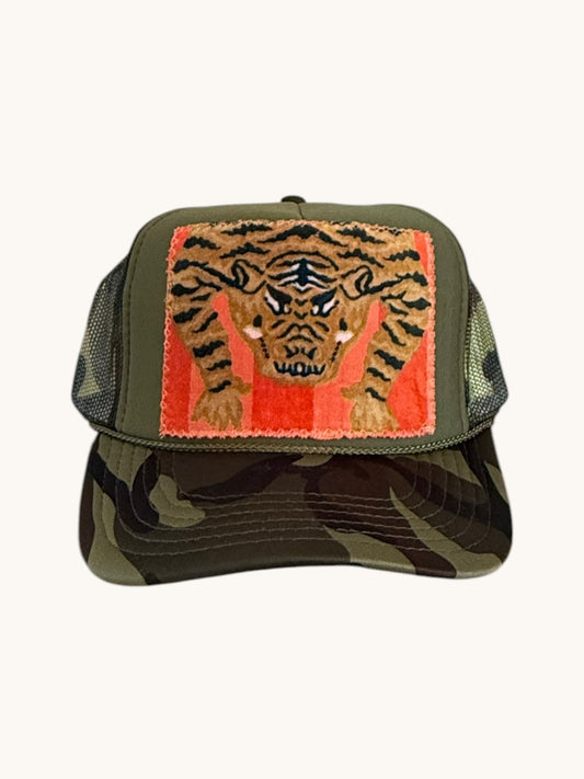 TEXTILE TRUCKER - CAMO + DK GREEN